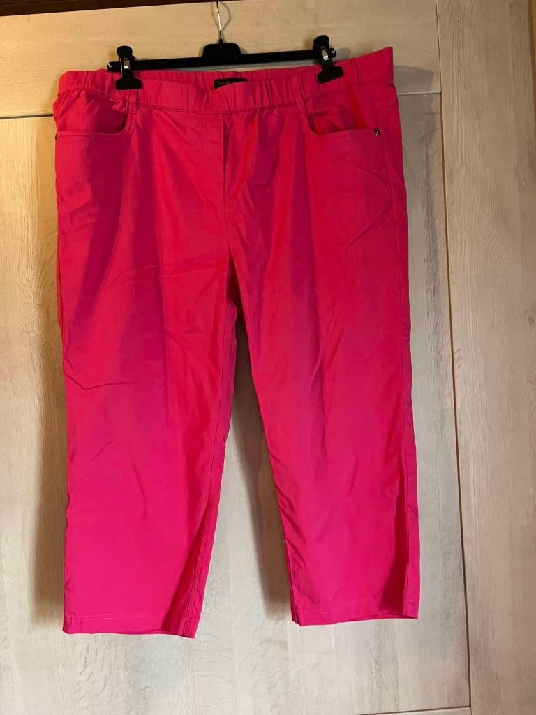 driekwart roze claude arielle 50 stretch, Enlèvement ou Envoi, Rose, Comme neuf, Pantalon ou Jeans