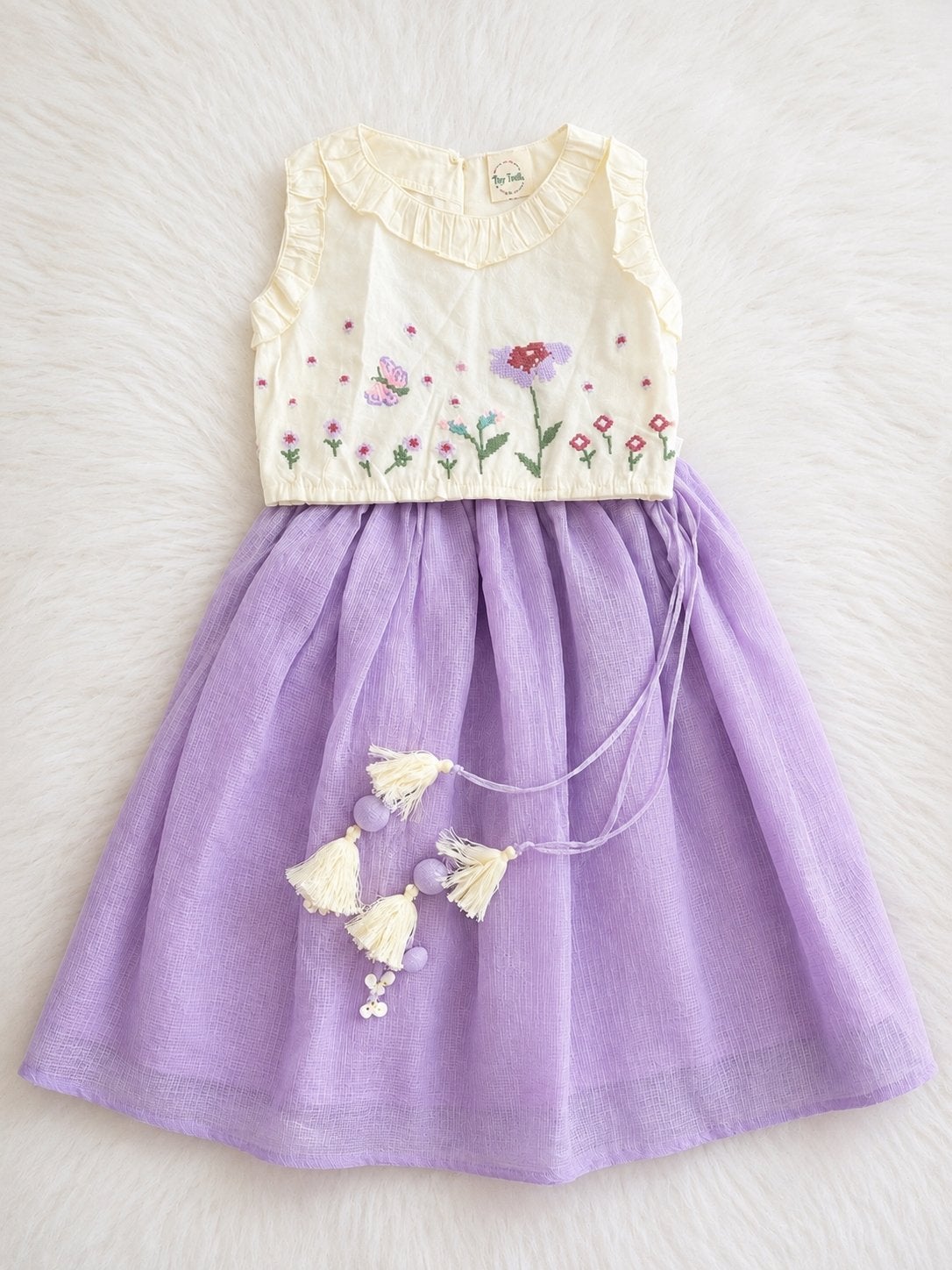 Mooie Indiase feestjurk voor meisjes – Lavendel & Wit, Enfants & Bébés, Costumes de carnaval & Déguisements, Enlèvement, Comme neuf