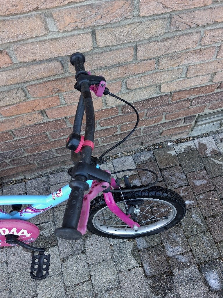 B'Twin 14 inch kinderfiets – goede staat, Fietsen en Brommers, Ophalen, Gebruikt, Velgrem, Versnellingen