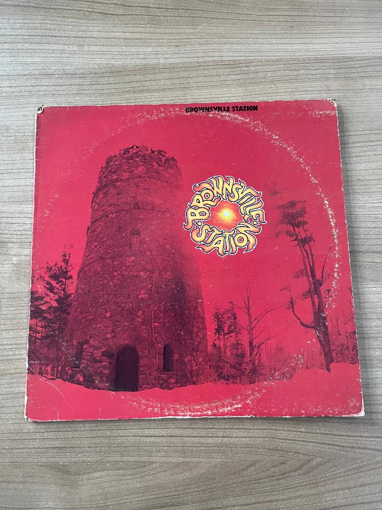 BROWNSVILLE STATION - BROWNSVILLE STATION, Gebruikt, Ophalen of Verzenden, Rock-'n-Roll, Beschermende buitenhoes