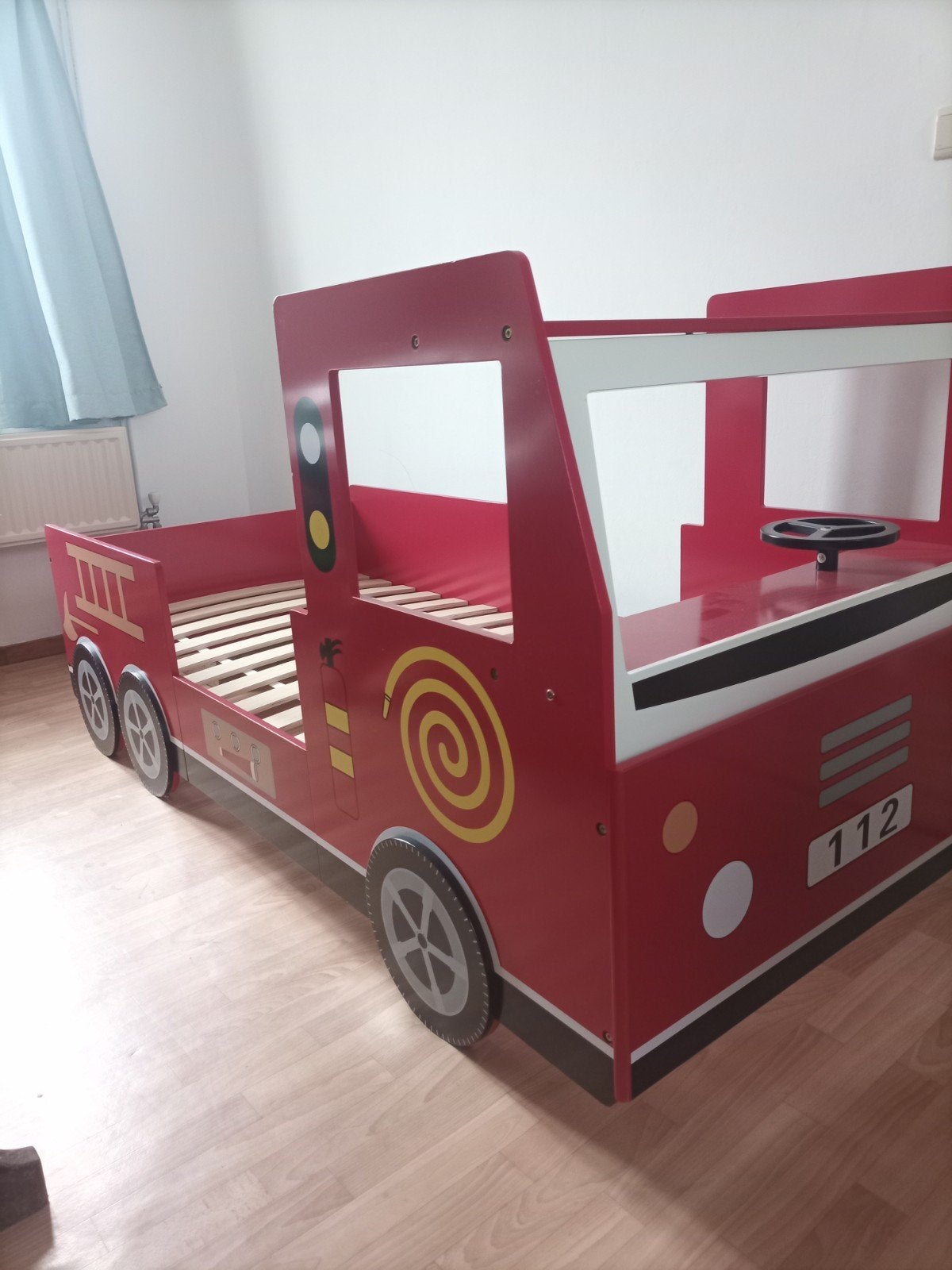 kinderbedje ,,brandweer model,,, Sommier à lattes, Enlèvement, 100 cm ou plus, 180 cm ou plus