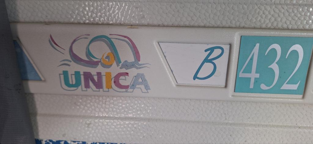 Te koop: Adria Unica 432px uit 1999 met Belgisch kenteken, Frans bed, Treinzit, Particulier, Adria