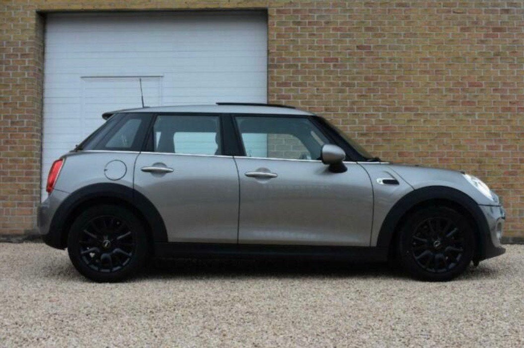 Mini cooper 5 deurs, Zwart, Leder en Stof, Beige, 5 zetels