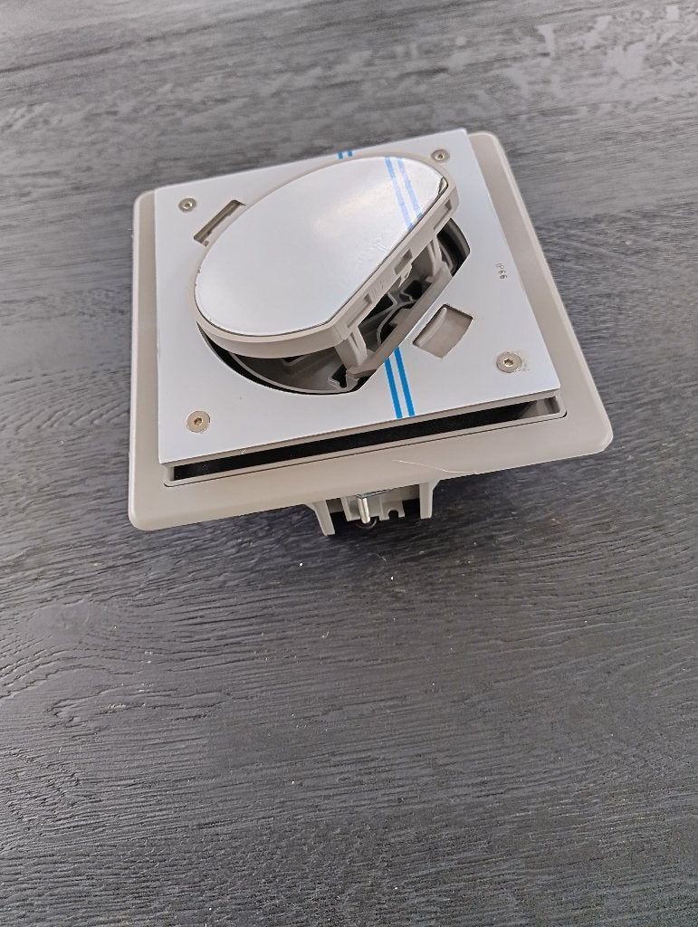 Simon inbouwset stopcontact voor beton- of verhoogde vloer, Doe-het-zelf en Bouw, Ophalen of Verzenden, Nieuw, Overige merken