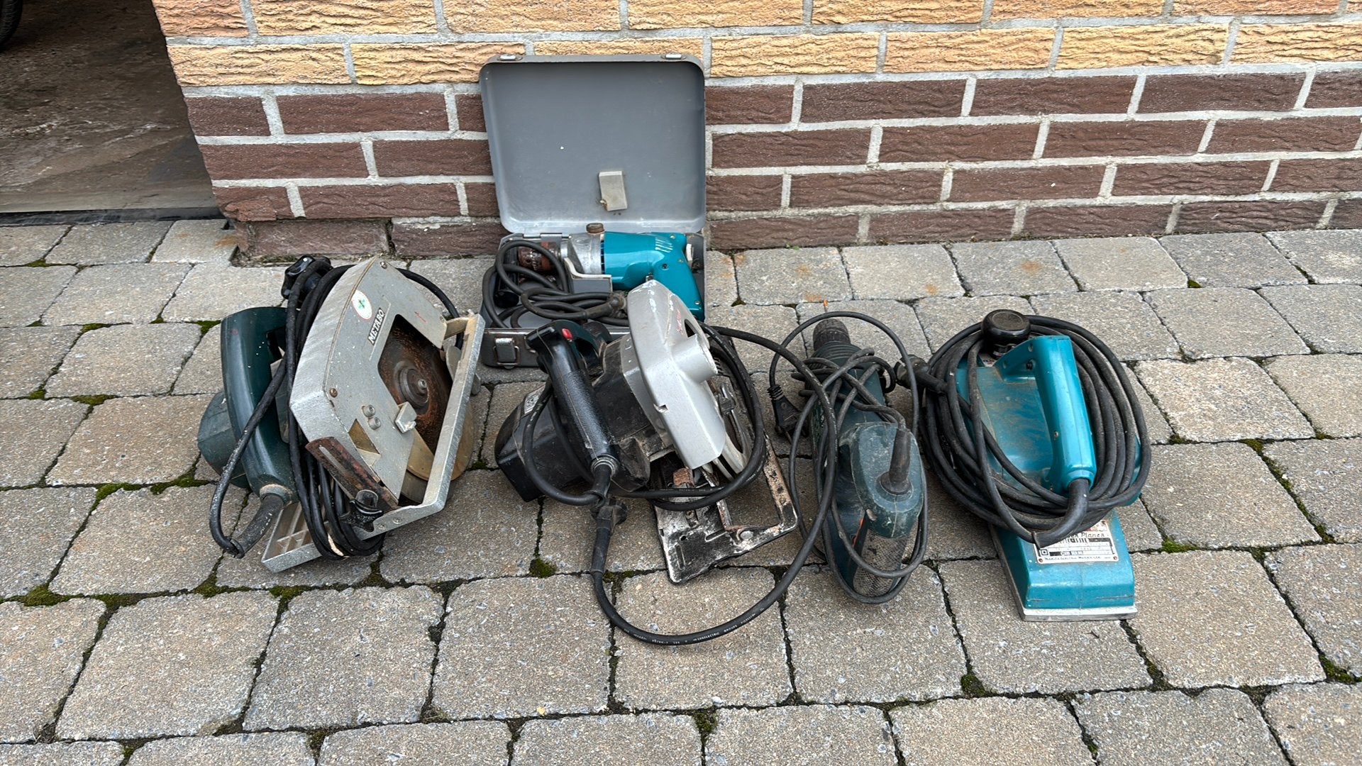Partij elektrisch gereedschap, Ophalen