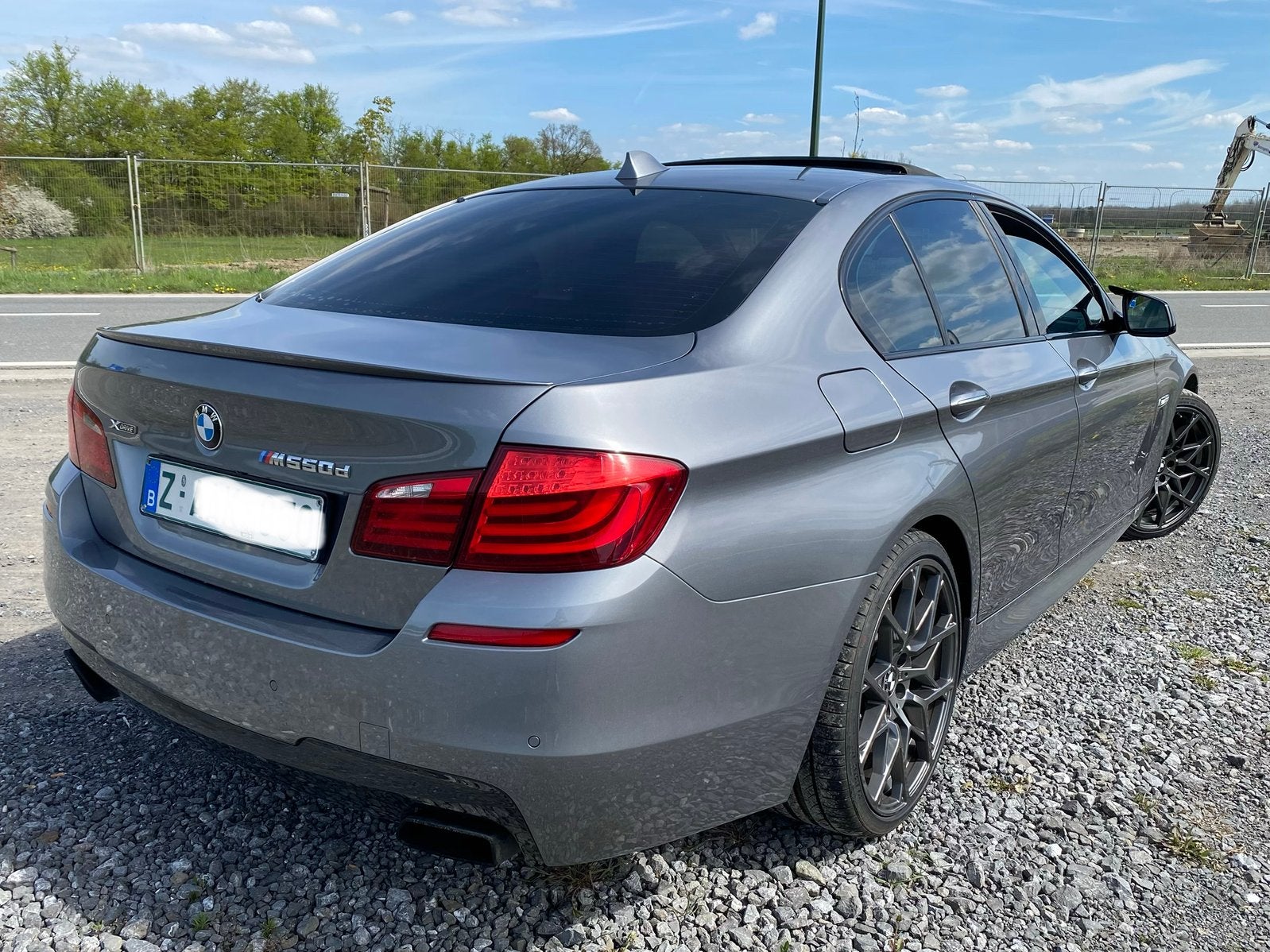 BMW M550d xdrive Euro6, Auto's, Automaat, Leder, Bedrijf, Zilver of Grijs