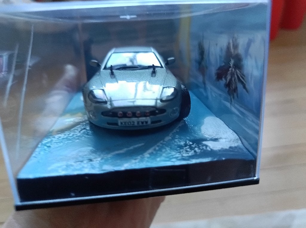 Aston Martin V12 Vanquish (James Bond), Ophalen of Verzenden, Nieuw, Auto, Overige merken