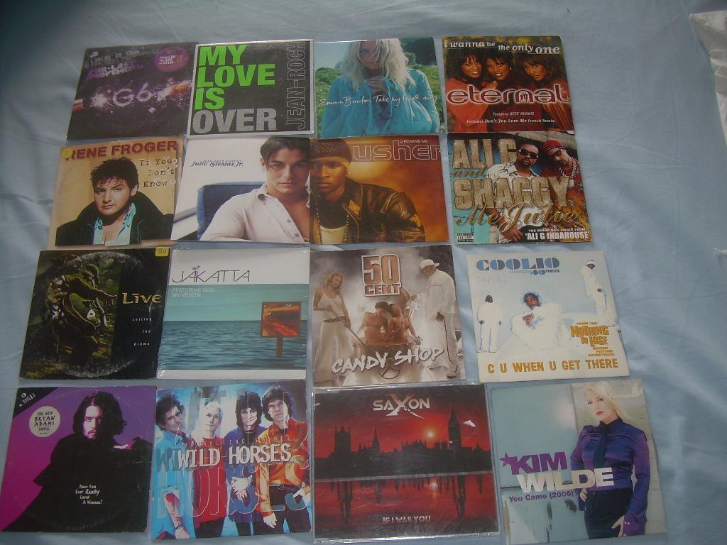 LOT -  CD SINGLES + MAXI SINGLES, Cd's en Dvd's, Maxi-single, Ophalen of Verzenden, Zo goed als nieuw, Pop