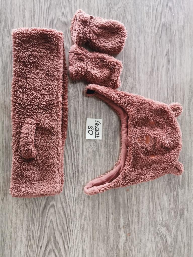 Sjaal, muts en wanten maat 80, Enfants & Bébés, Vêtements de bébé | Bonnets, Écharpes & Moufles, Enlèvement, Taille 80, Bonnet