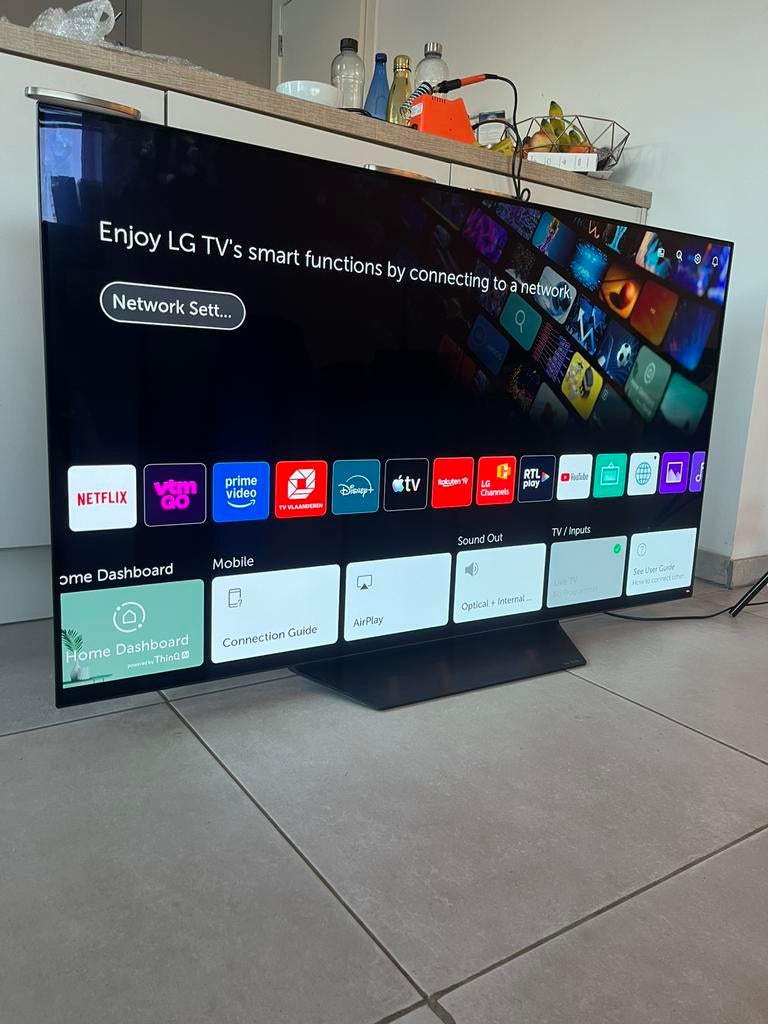 LG OLED perfect staat niuew prijs 1400€, Audio, Tv en Foto, Televisies, OLED, Ophalen of Verzenden, Zo goed als nieuw, 100 Hz