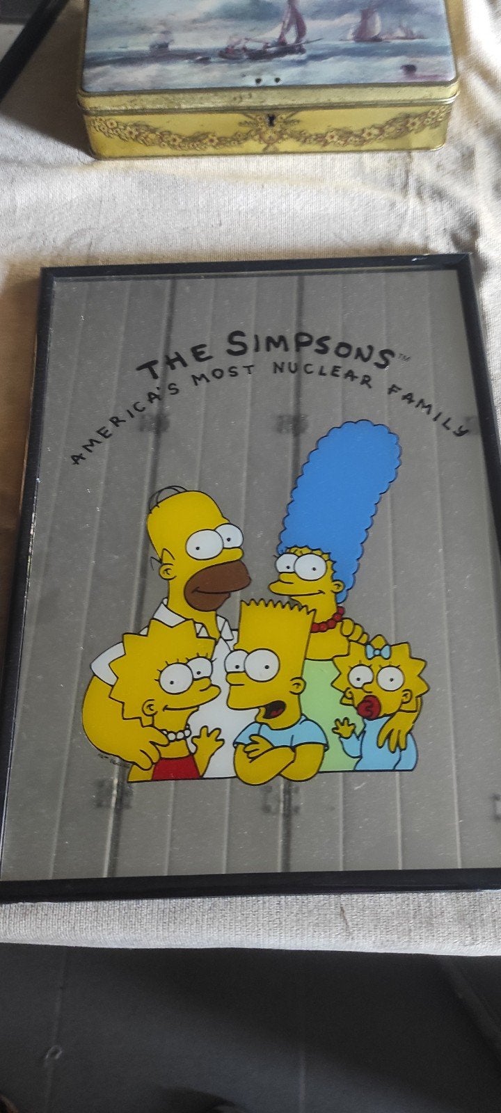 Grand miroir de la collection Les Simpsons, Enlèvement