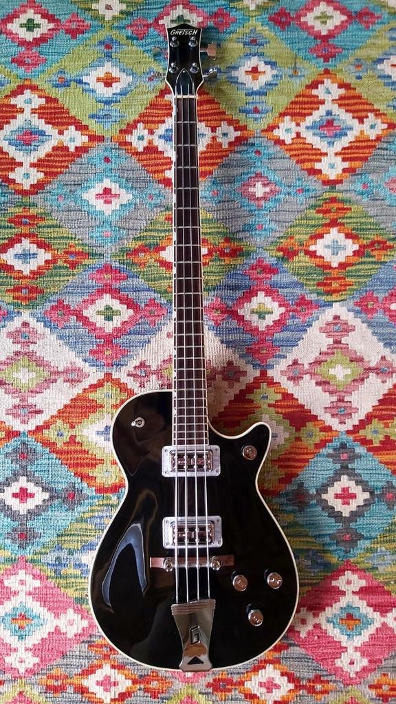  G6128B Thunder Jet Bass, Musique & Instruments, Instruments à corde | Guitares | Basses, Enlèvement