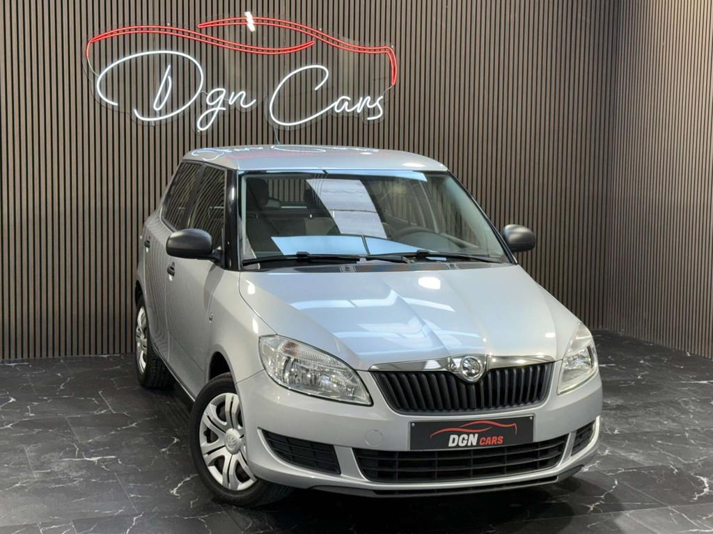Skoda Fabia 1.2i (bj 2013), Auto's, Skoda, Voorwielaandrijving, Euro 5, Stof, Gebruikt