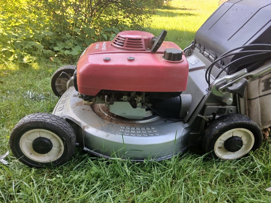 Tondeuse HONDA HR216 53 cm Autotractee exc.etat, Honda, Vitesses, Tondeuse rotative, Tondeuses à gazon à essence