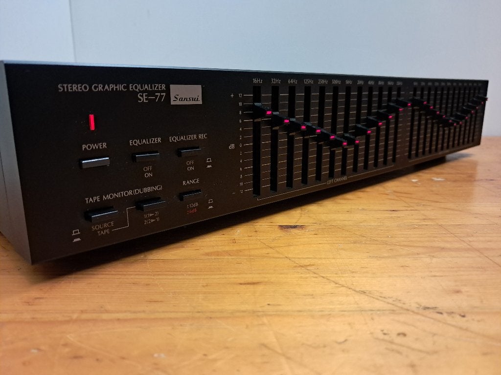 Sansui SE-77 Stereo Graphic Equalizer, TV, Hi-fi & Vidéo, Amplificateurs & Ampli-syntoniseurs, Enlèvement ou Envoi, Stéréo
