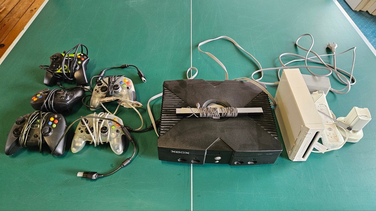 Verzameling spelcomputers: Xbox, Wii en Playstation, Ophalen