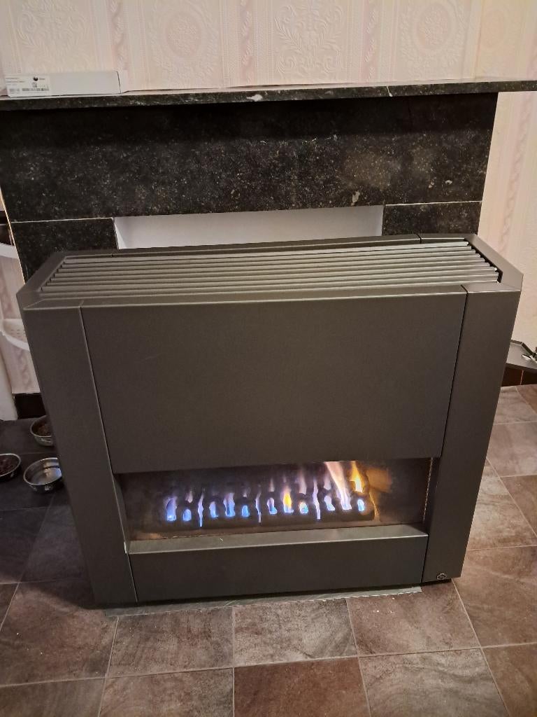 Poêle à gaz., Enlèvement, Utilisé, Gaz