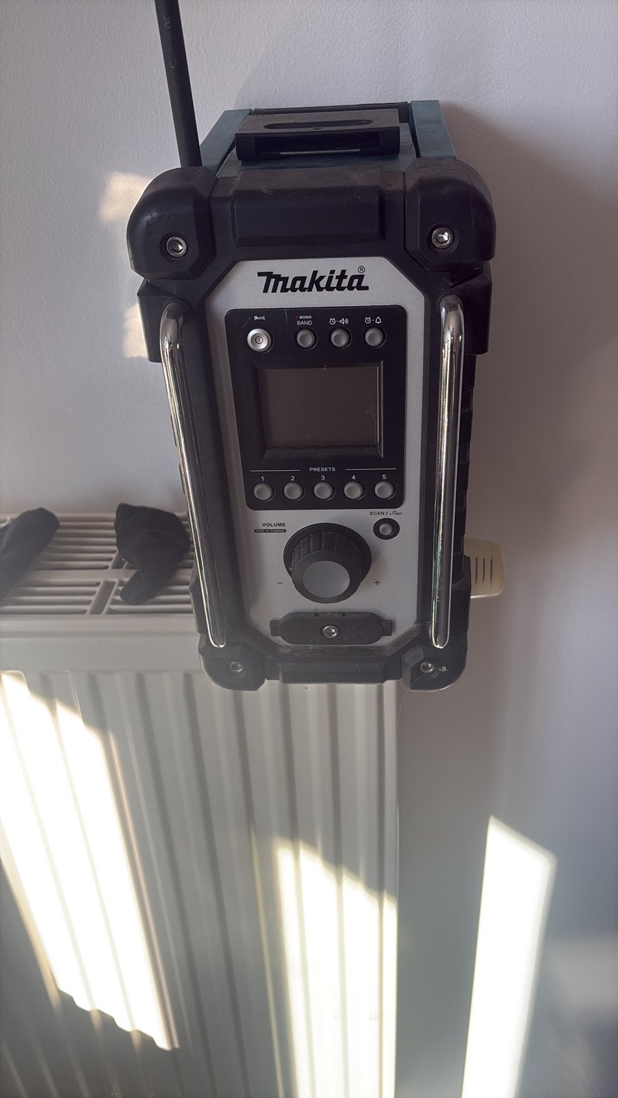 Makita, Enlèvement ou Envoi, Comme neuf, Radio