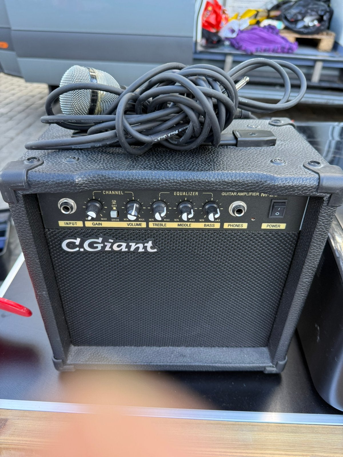 Versterker met micro en statief, Muziek en Instrumenten, Ophalen, Zo goed als nieuw