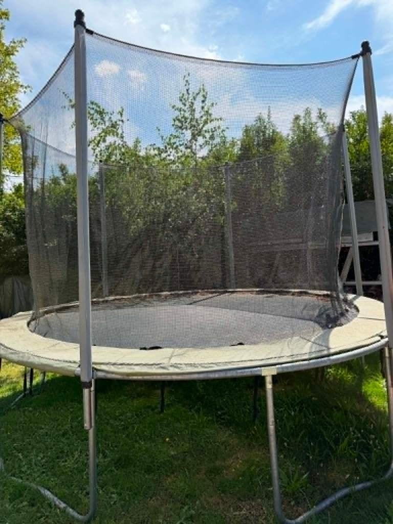Trampoline Decathlon Essential 365, Enfants & Bébés, Jouets | Extérieur | Trampolines, Enlèvement, Utilisé