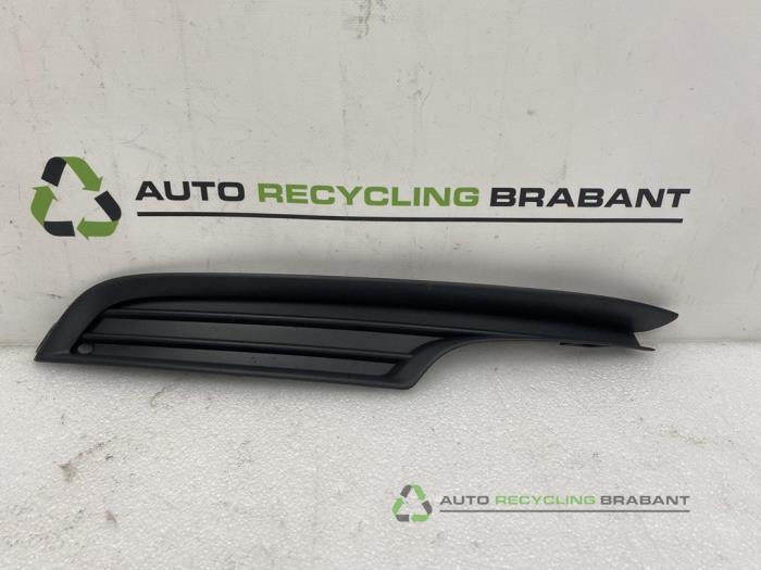 Pare-chocs grille d'un Volkswagen Golf, -, 3 mois de garantie, Utilisé, -