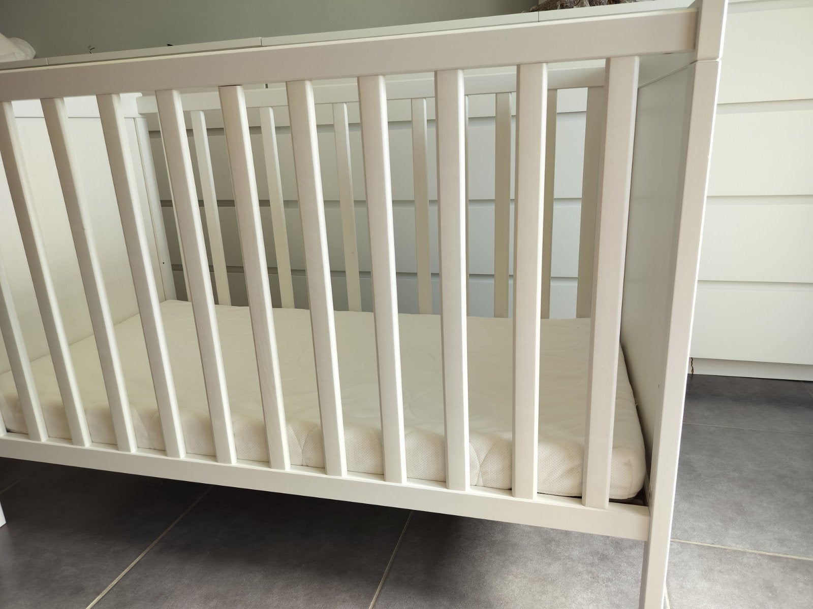 Baby/ peuter bedje met matras, Kinderen en Baby's, Ophalen