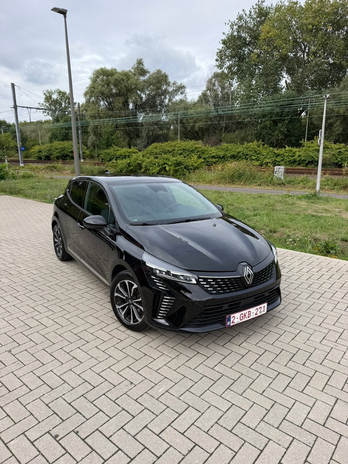 RENAULT CLIO 1.0 TECHNO - 2025 - 20880KM - AUTOMAAT, Autos, Renault, Achat, Euro 6, 67 kW, Entretenue par le concessionnaire