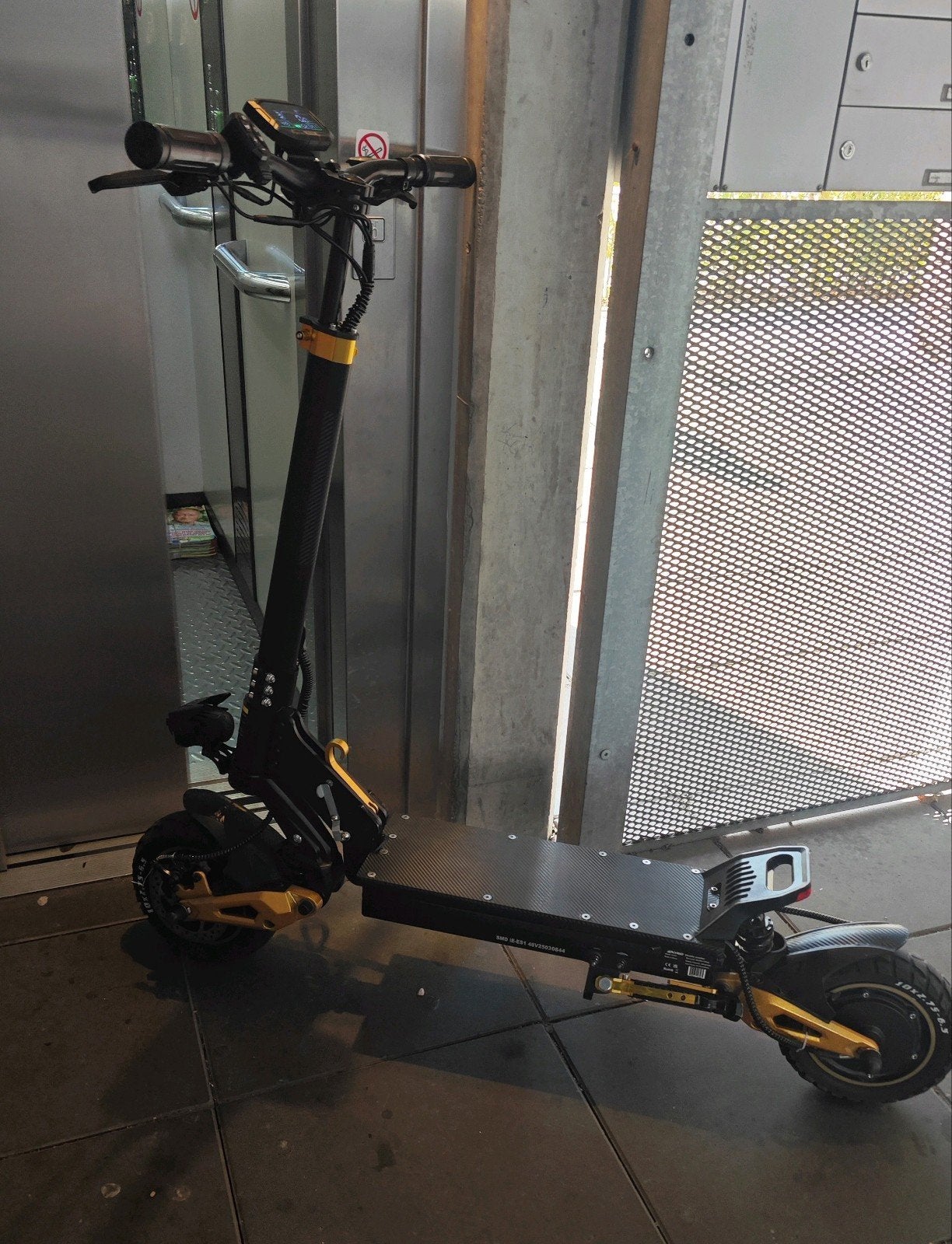 Ienyrid es1 escooter, Fietsen en Brommers, Ophalen, Zo goed als nieuw, Elektrische step (E-scooter), Ienyrid