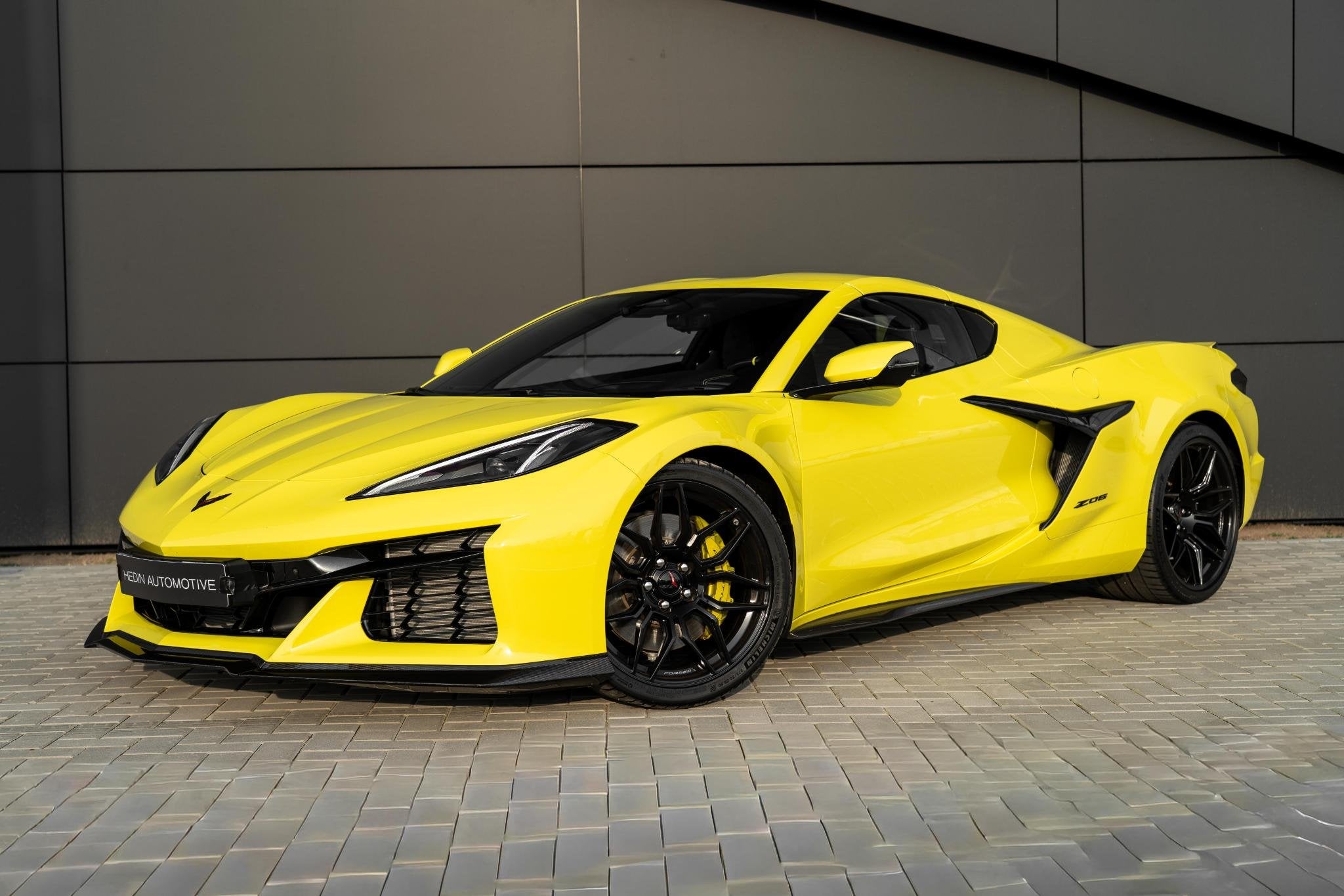 Corvette C8 Z06 3LZ Coupé Front Lift | Carbon-Fibre Ground, Auto's, Cabriolet, 646 pk, Geel, Bedrijf