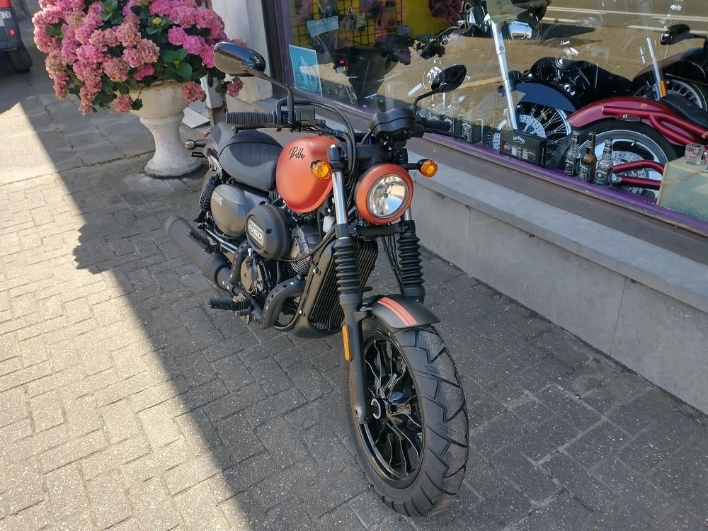 Hyosung GV125S bobber NIEUW, Motoren, 2 cilinders, Nieuw, Chopper, Bedrijf