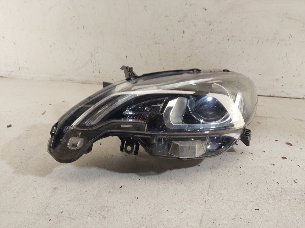 PHARE / OPTIQUE AVANT GAUCHE 108 (|811500H150|B000863880|), Valeo, Utilisé, 100, rue de Courcelles
75017  Paris, FR, Info@valeo.fr