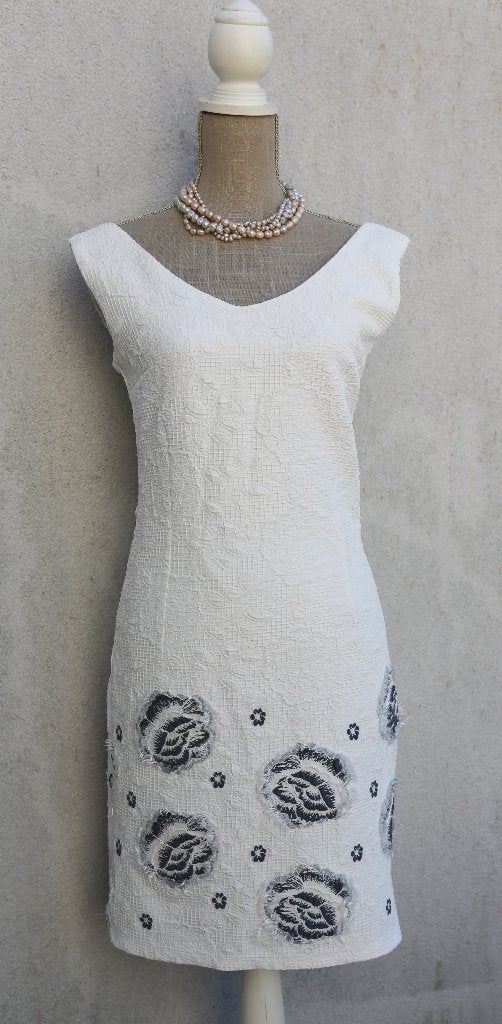 Zeer mooie witte en blauwe jurk - maat 40 (liever 38), Kleding | Dames, Maat 38/40 (M), CTN Collection, Wit, Ophalen of Verzenden