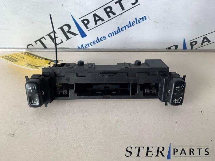 Stoelverwarmings Schakelaar van een Mercedes SLK, Gebruikt, -, Ophalen of Verzenden, -