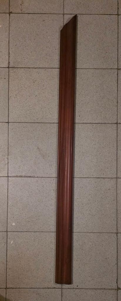 +/- 60 lopende meter deuromlijsting (eik/meranti), Ophalen