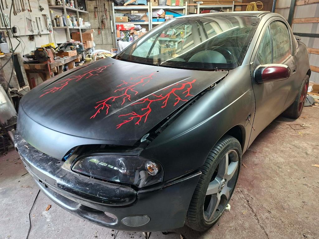 PROJECT opel tigra a 1996, Autos, Achat, Boîte manuelle, Noir, Particulier