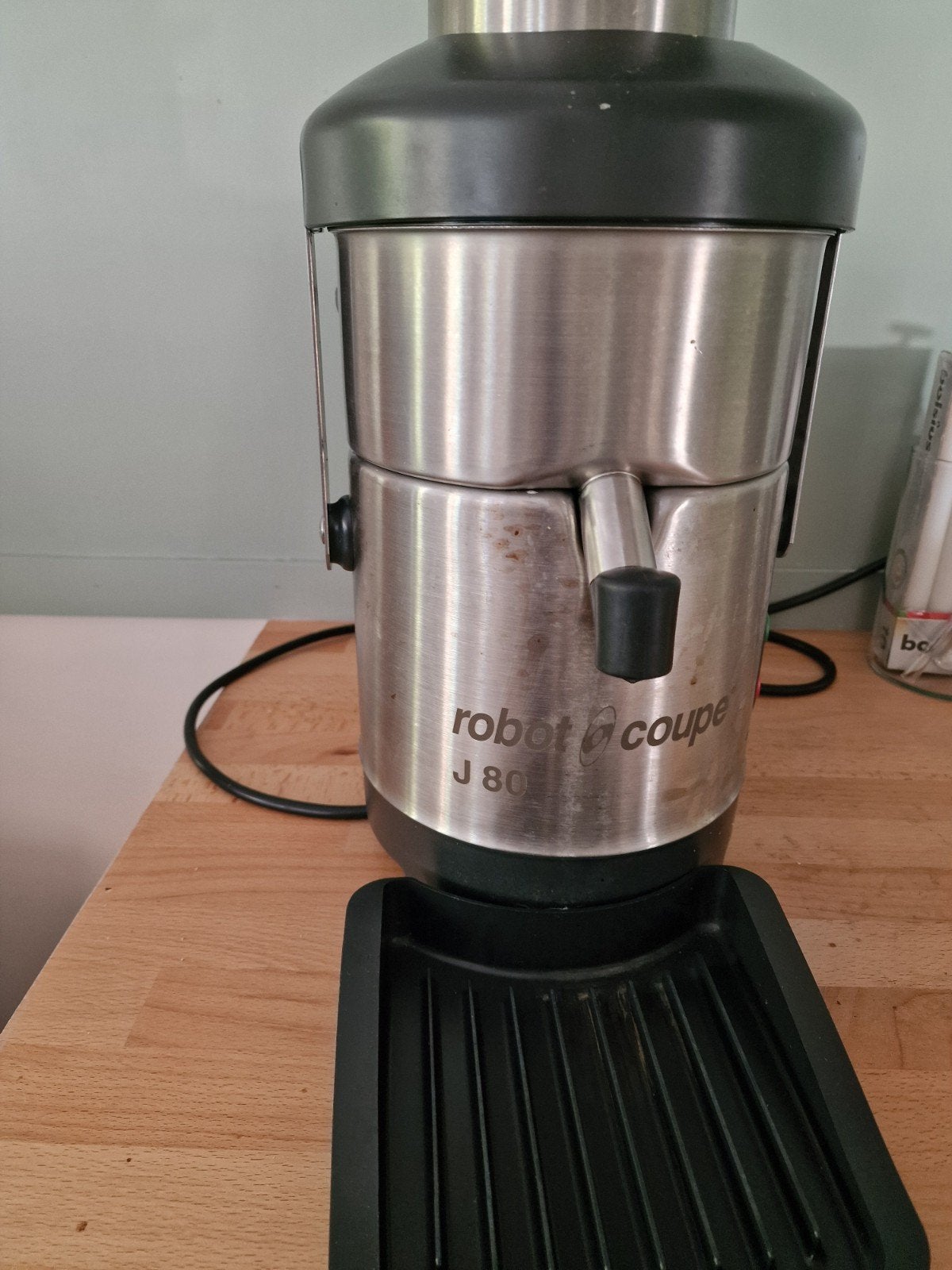 Extracteur de jus professionnel inox – Horeca, Electroménager, Enlèvement ou Envoi