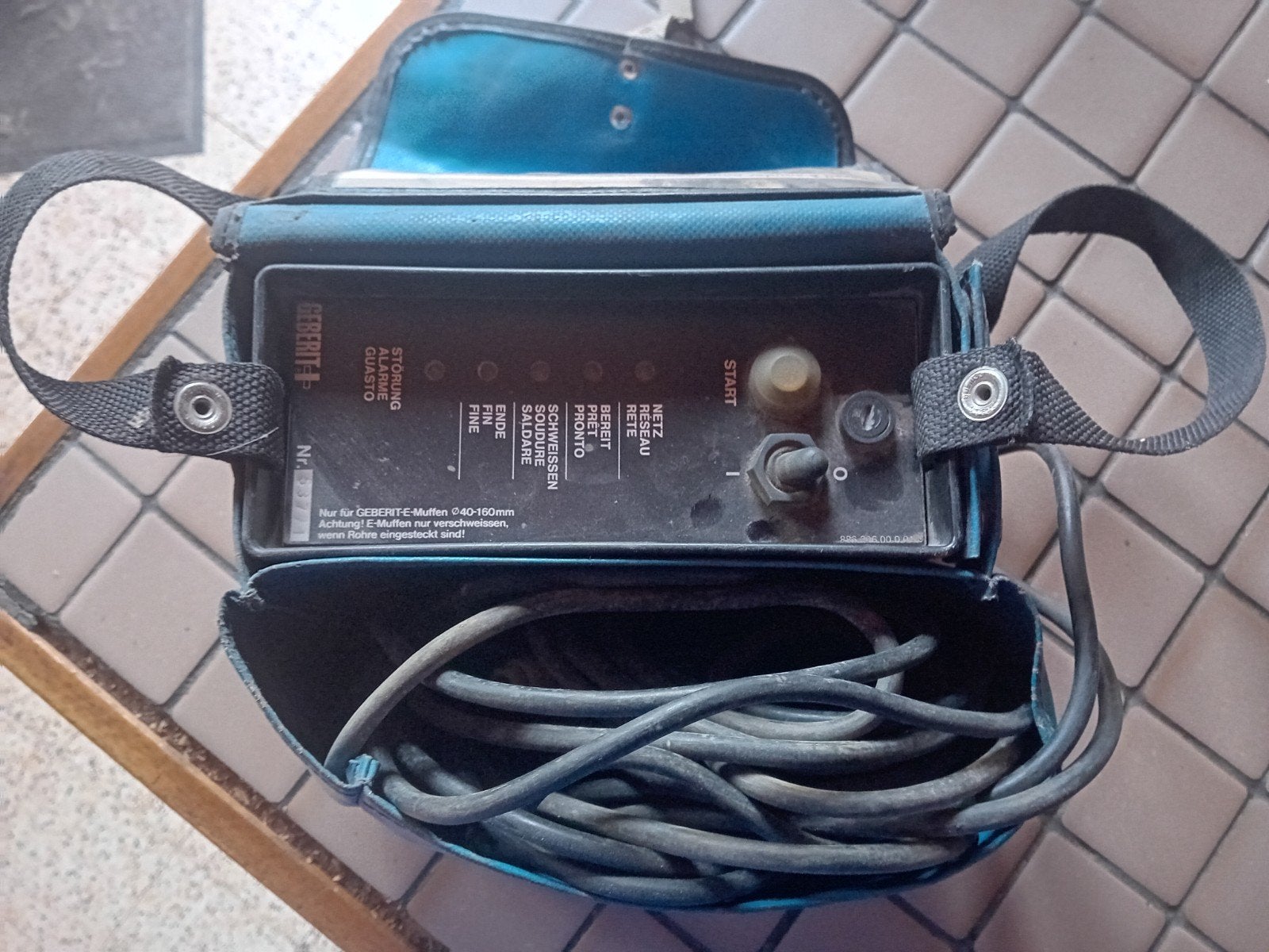 Soudeuse electrique geberit pour manchons, Enlèvement