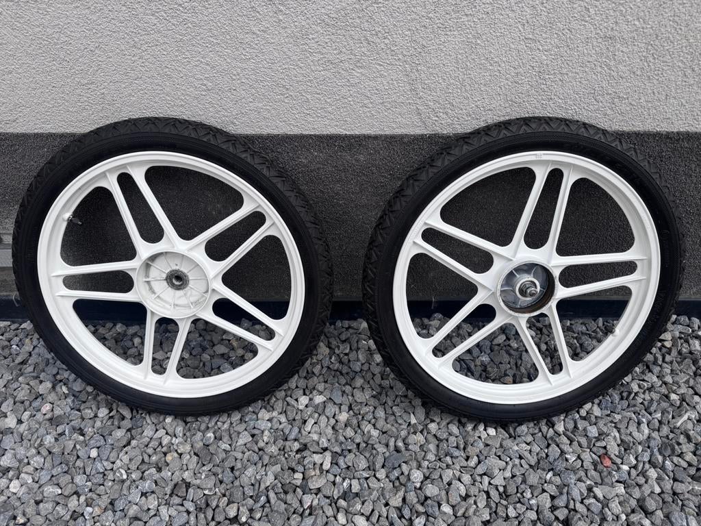 Echange jantes Honda Camino blanche, Ophalen, Honda
