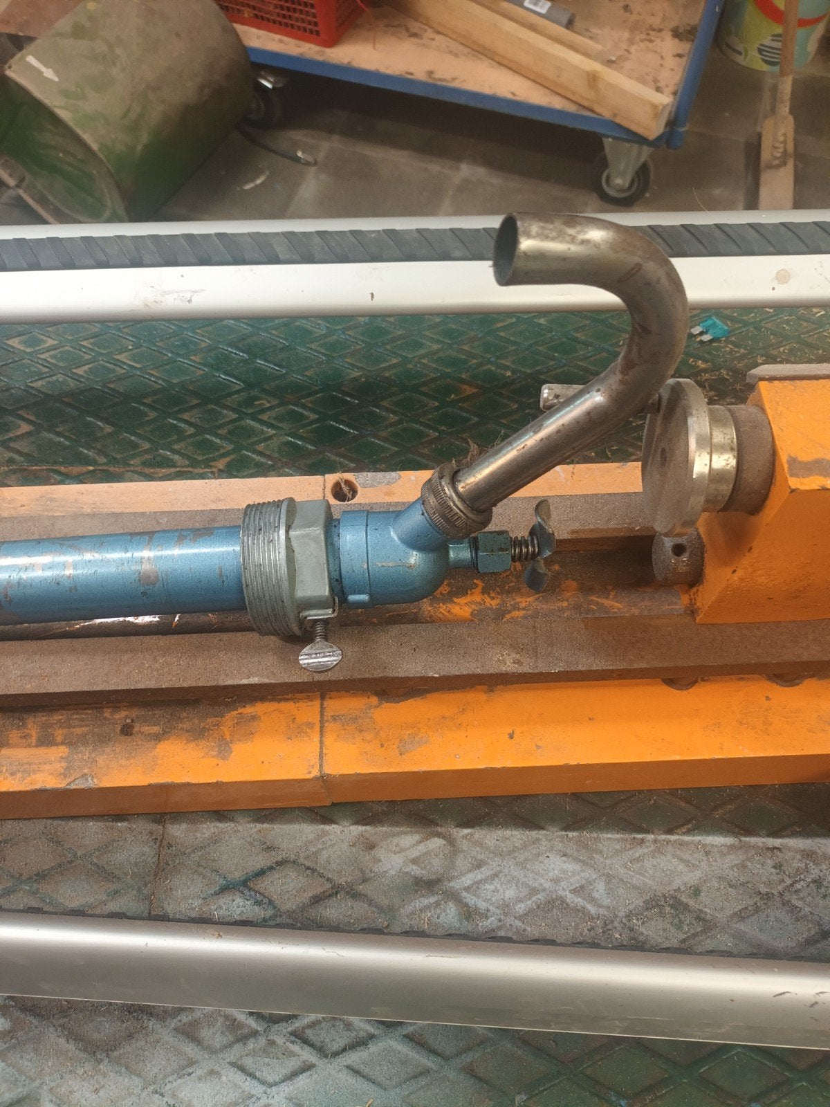 Opvoerpomp voor olievat 200l, Ophalen