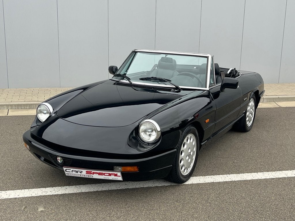 Alfa Spider - 2,0 l - 125 pk - 06/1991, Auto's, Achterwielaandrijving, Zwart, 4 cilinders, Cabriolet