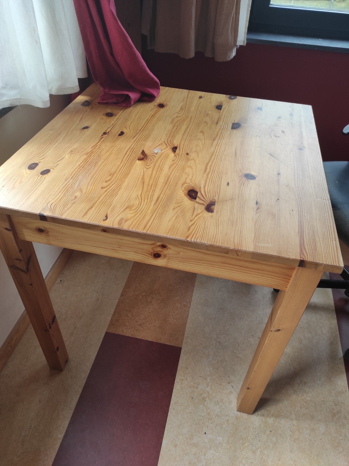 table et chaise bureau, Enlèvement, Utilisé