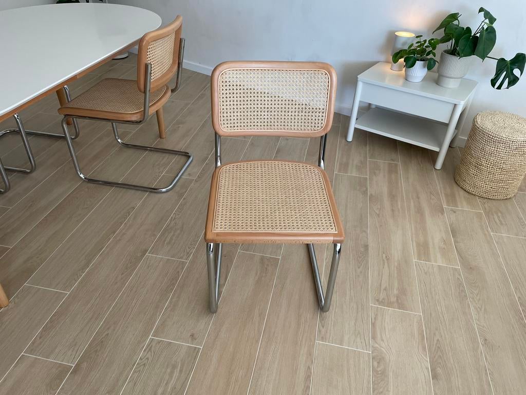 Stoelen, Ophalen, Zo goed als nieuw
