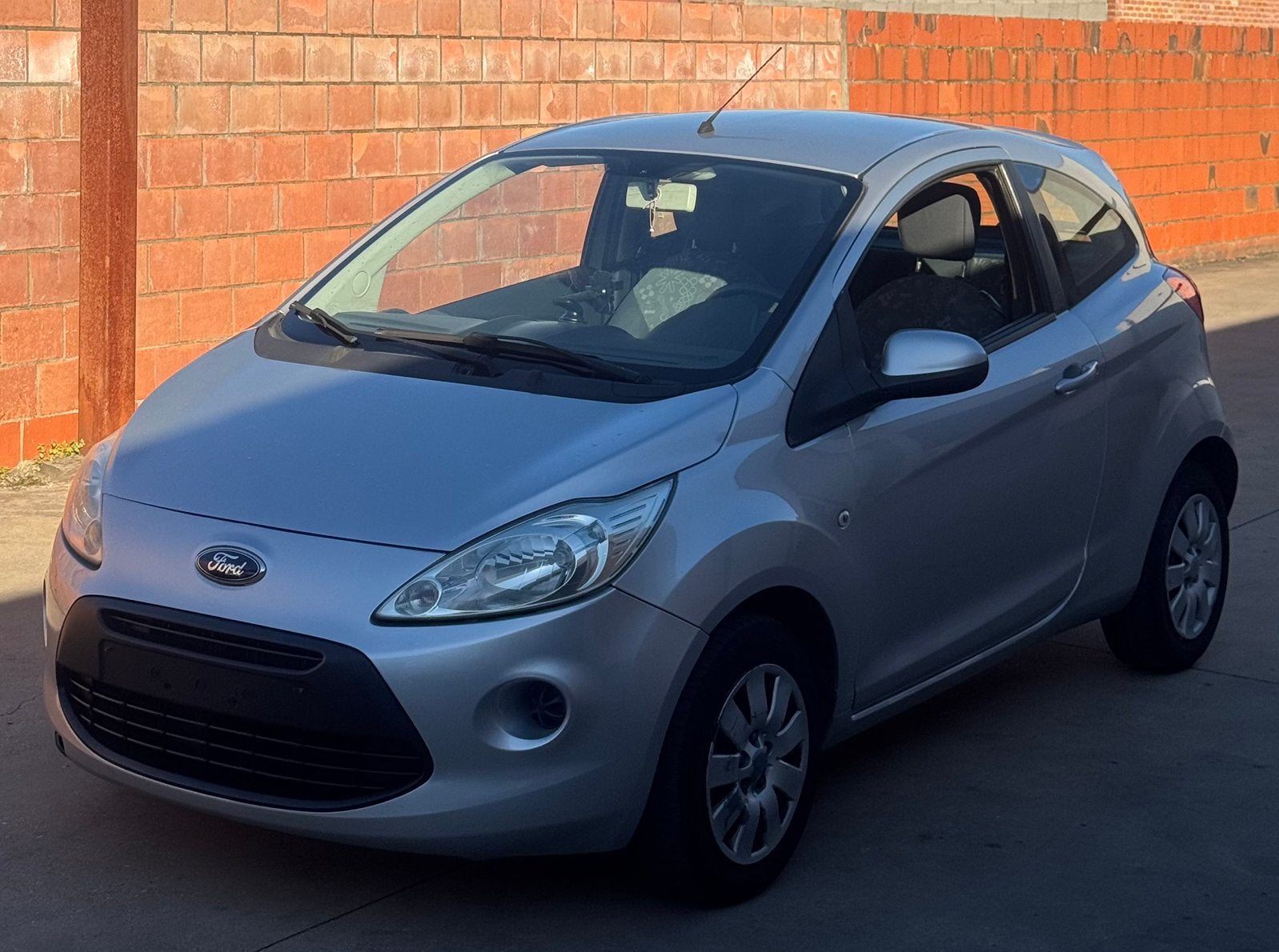 Ford Ka benzine, Auto's, Voorwielaandrijving, 4 zetels, Stof, Zwart