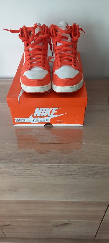 Vend paire de chaussures air jordan orange, Vêtements | Hommes, Chaussures, Autres couleurs, Enlèvement, Nike air jordan, Porté