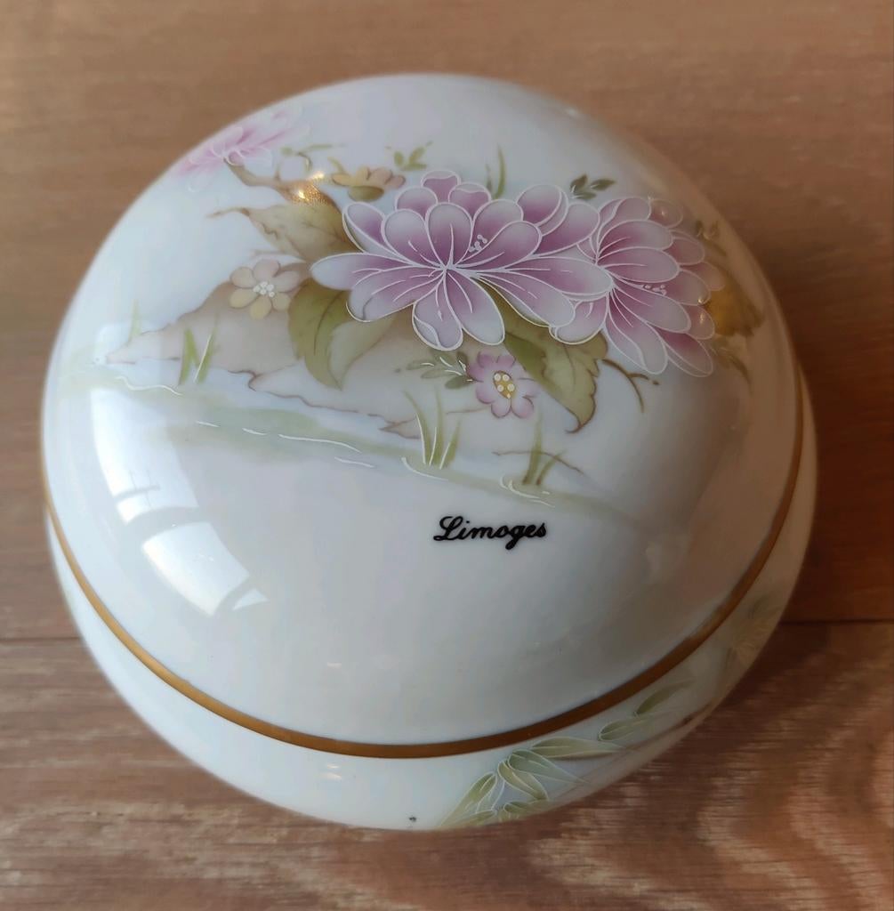 Porseleinen doosje of bonbonnière van Limoges, Antiek en Kunst, Antiek | Porselein, Ophalen