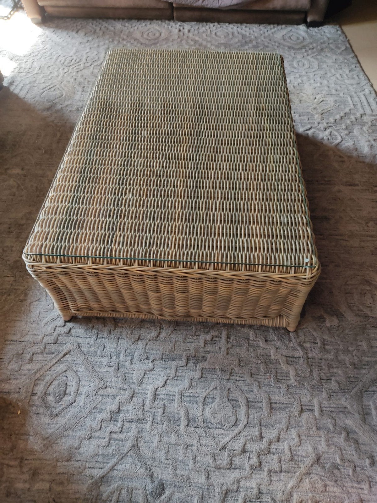 Nouvelle table de salon dans une boîte, Maison & Meubles, Enlèvement