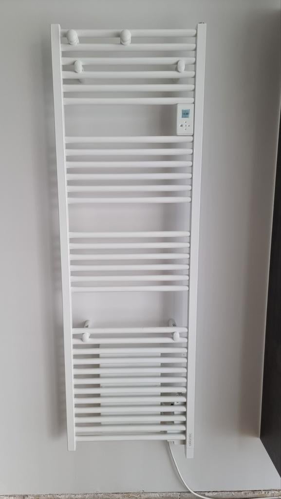Digitale, elektrische verwarming met timer 1750W, Doe-het-zelf en Bouw, Verwarming en Radiatoren, Ophalen, Radiator