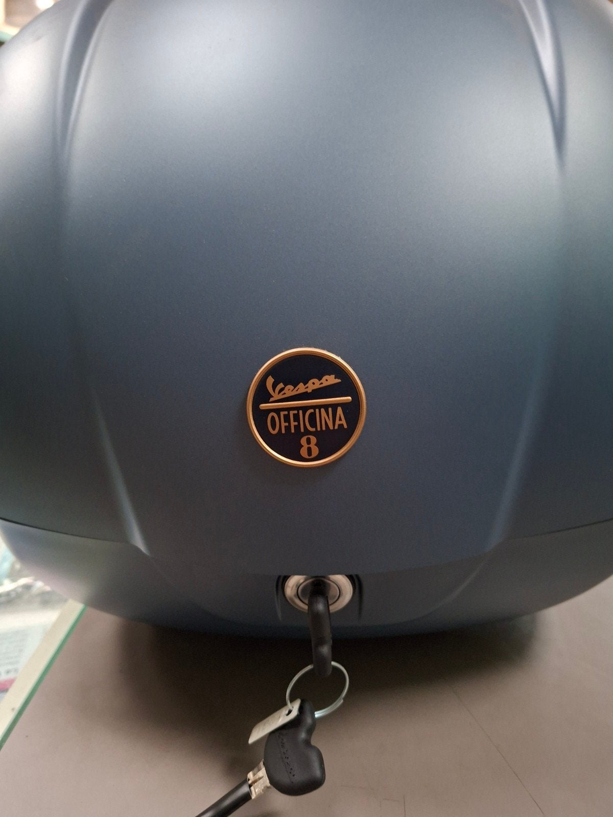 Nieuwe topkoffer vespa GTV officina 8 incl. achterdrager, Ophalen, Nieuw