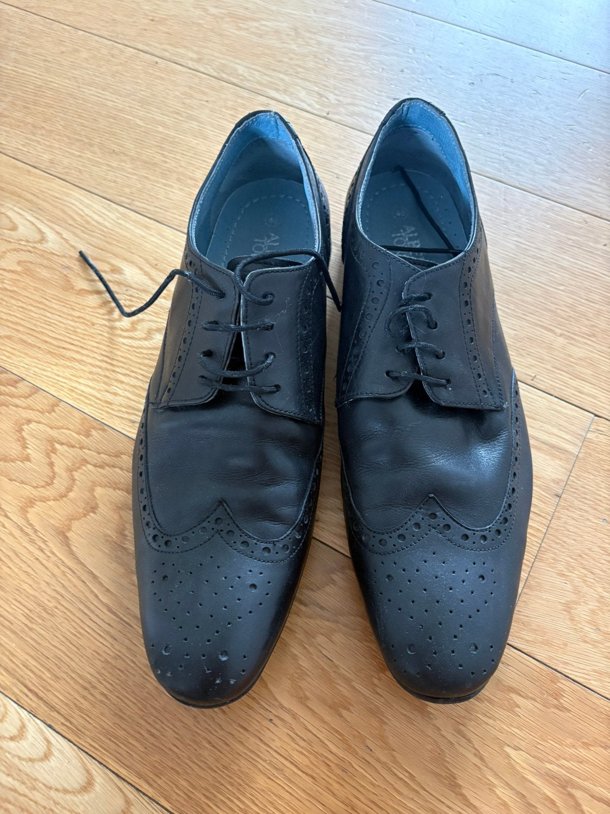 Zwarte wingtip derby – leder – maat 46 – Alberto Torresi, Ophalen of Verzenden, Zo goed als nieuw