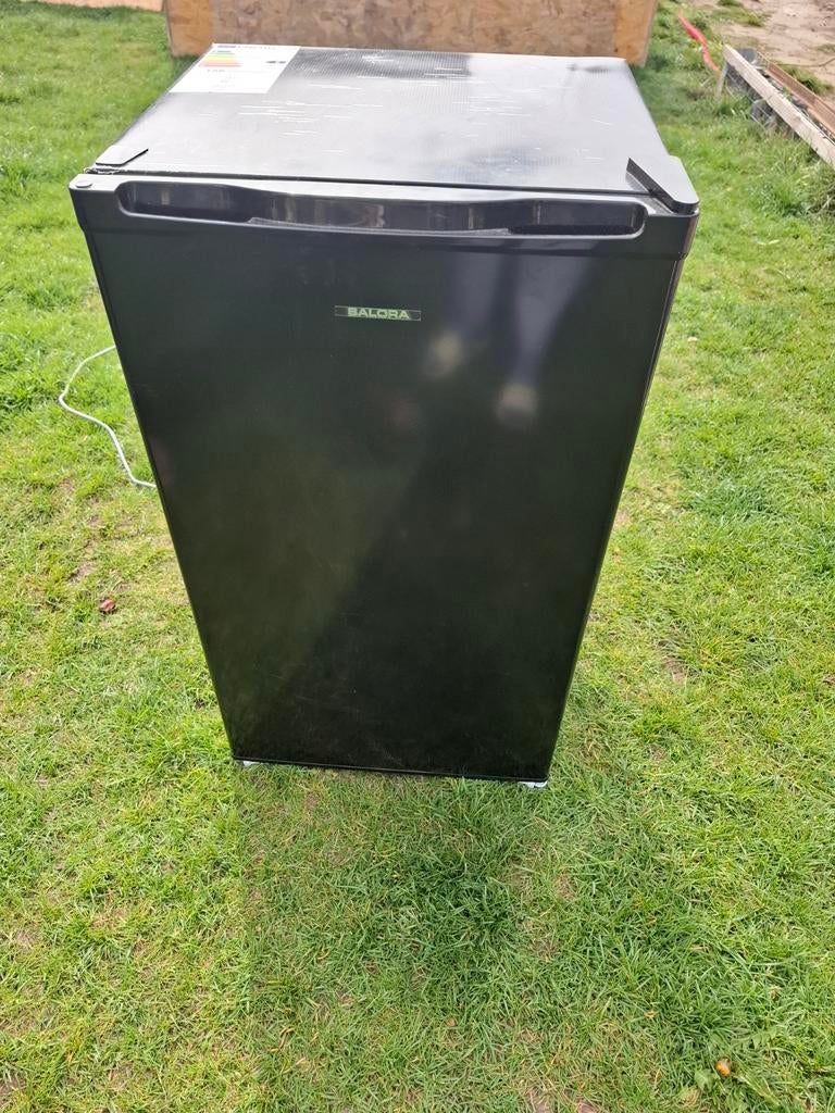 Zwarte diepvriezer tafelmodel 3 vakken van het merk Salora, Elektronische apparatuur, Ophalen, Zo goed als nieuw, Vrijstaand, Vrieskast